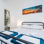 Apartament Hidden Gem - Two Bedroom With Terrace And Sea View Molunat