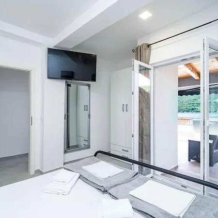 Apartmán Hidden Gem - Two Bedroom With Terrace And Sea View Molunat