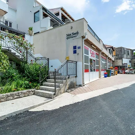 Hidden Gem - Two Bedroom With Terrace And Sea View *