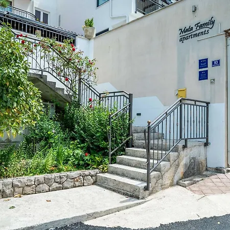Hidden Gem - Two Bedroom With Terrace And Sea View Apartment Molunat